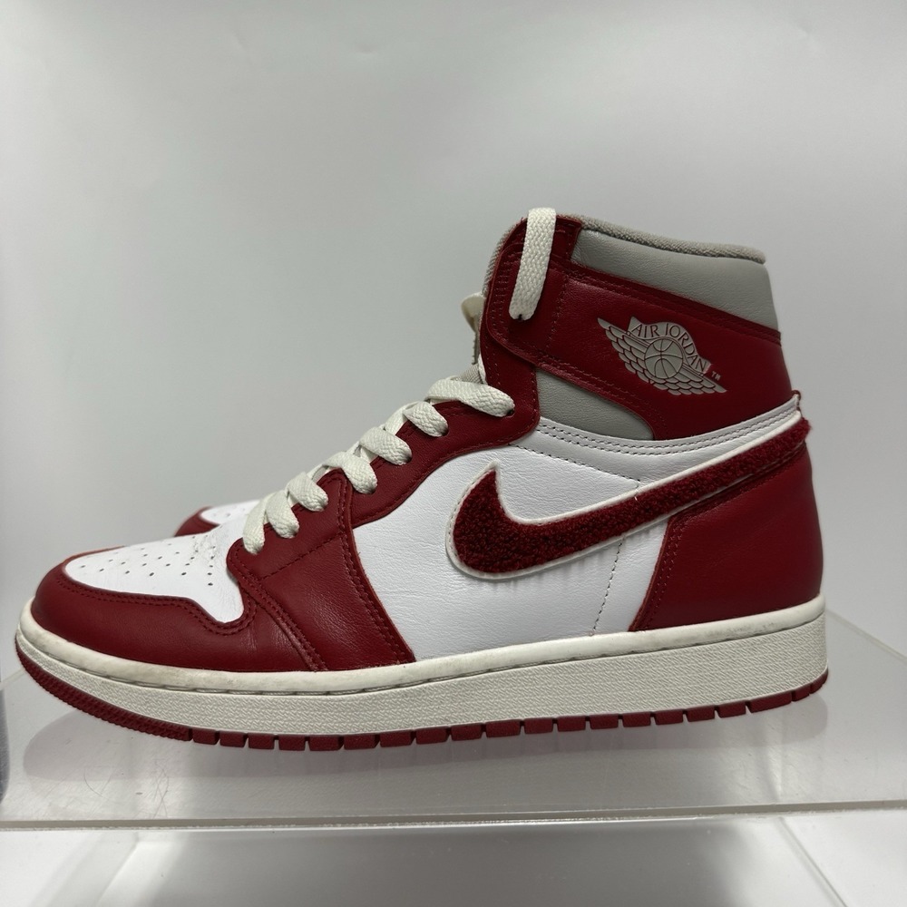 Air Jordan 1 OG High Newstalgia Chenille Red White Women's Size 10 / Men's 8.5